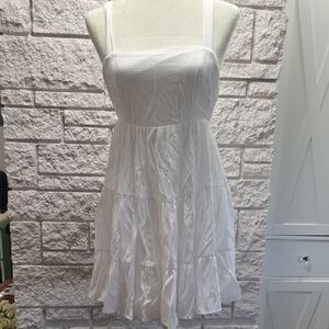 Trixxi Black and White Clothing Label Close-Up